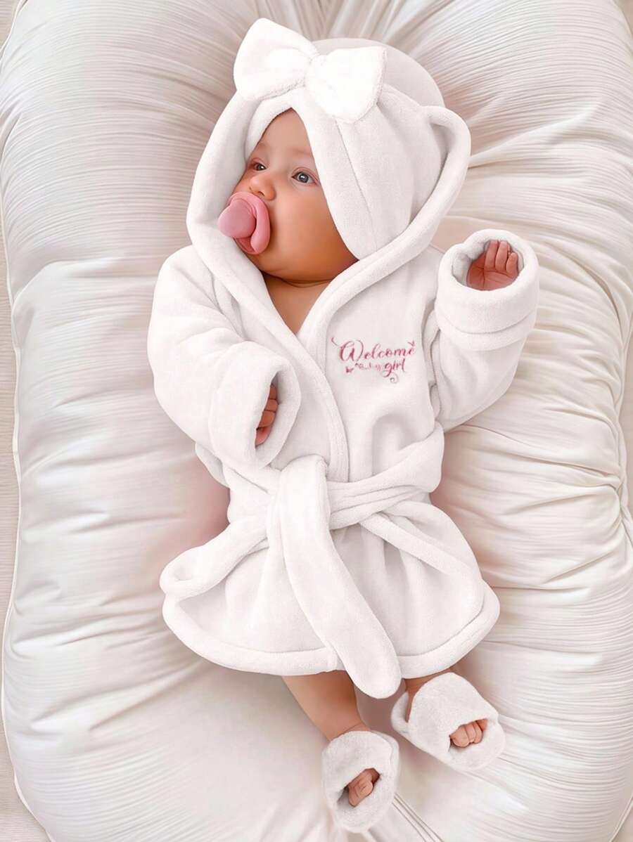 Newborn Girl Photography Bathrobe With Matching Turban Hat And Mini Slippers Infant Photoshoot Outfits Love Embroidery Newborn Props Baby Girl Robe Set Newborn Robe Baby Bathrobe Baby Robes Fall Winter